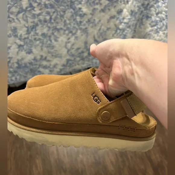 UGG Goldenstar Clog Chestnut Size 9 - Picture 4 of 9
